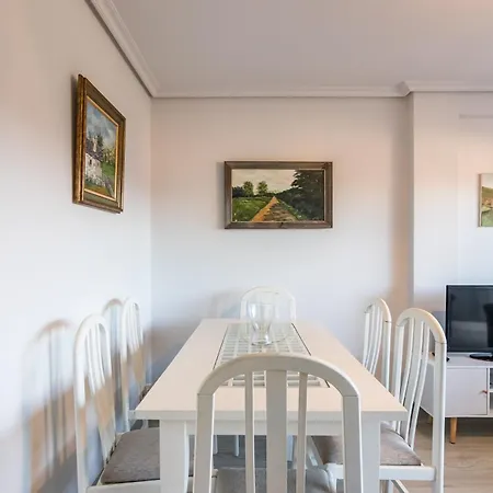 Le Dorat 38 Santilla Del Mar *