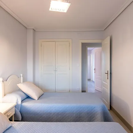 Le Dorat 38 Santilla Del Mar * 산틸라나델마르