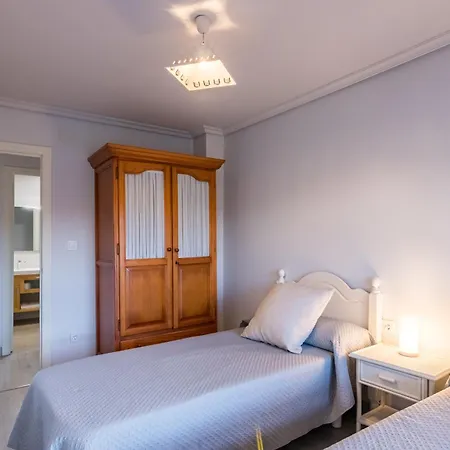 Le Dorat 38 Santilla Del Mar 아파트 *