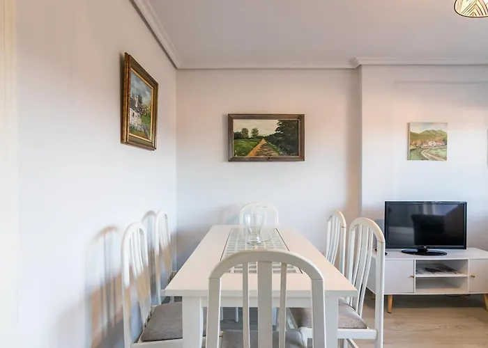 Le Dorat 38 Santilla Del Mar *