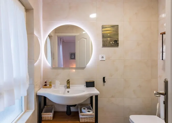 Le Dorat 38 Santilla Del Mar *